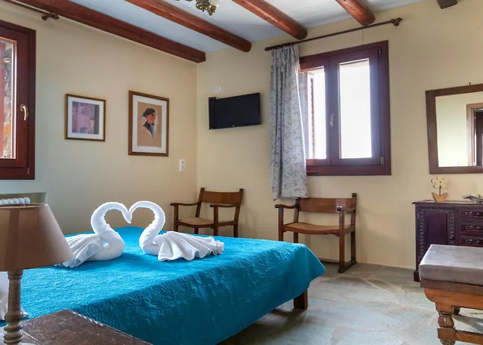 Island Kea Poseidon * Milopótamos